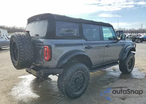 2021 Ford Bronco Base z USA, uszkodzony, nr VIN 1FMEE5DP1MLA93302